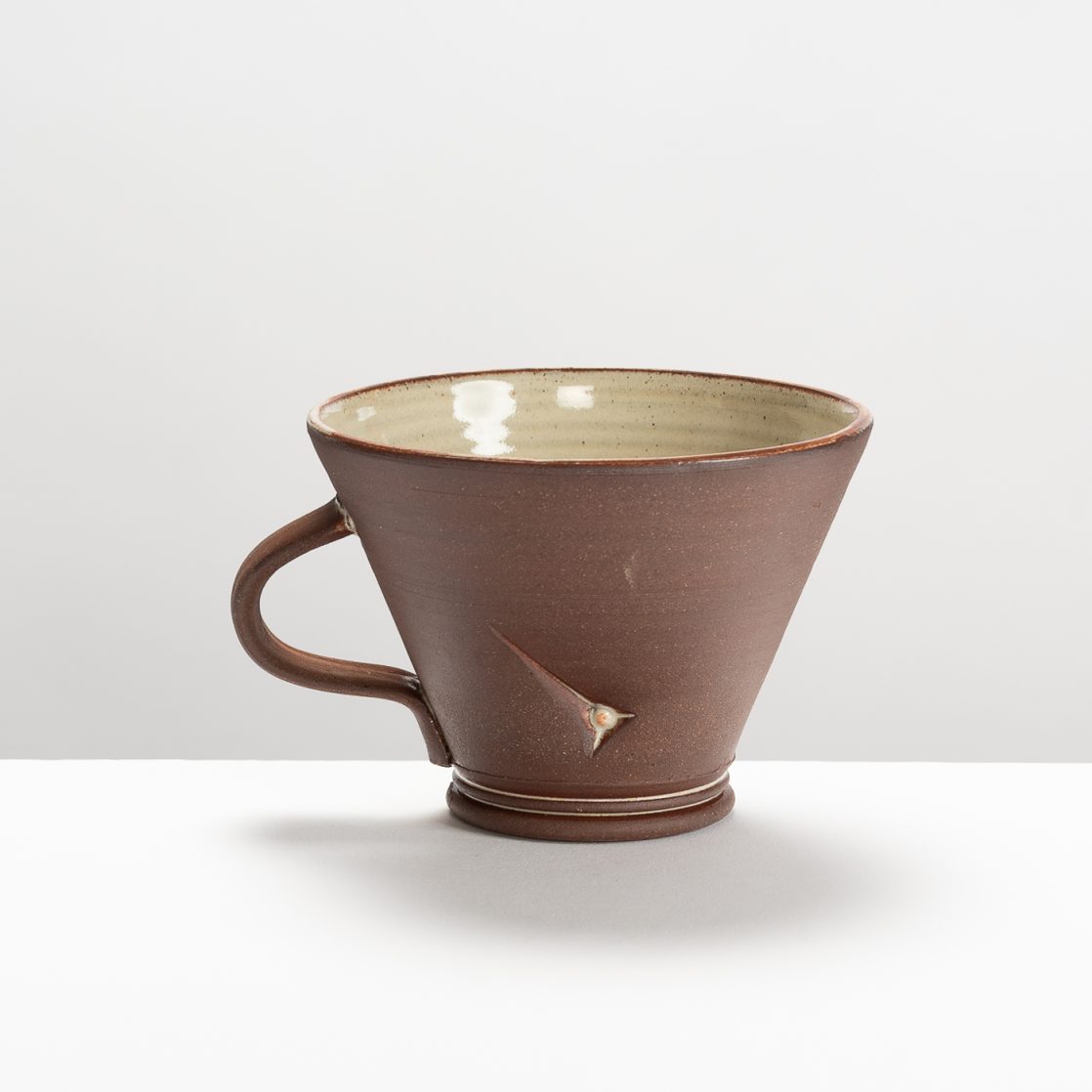 AY299Y398 Tapered Mug