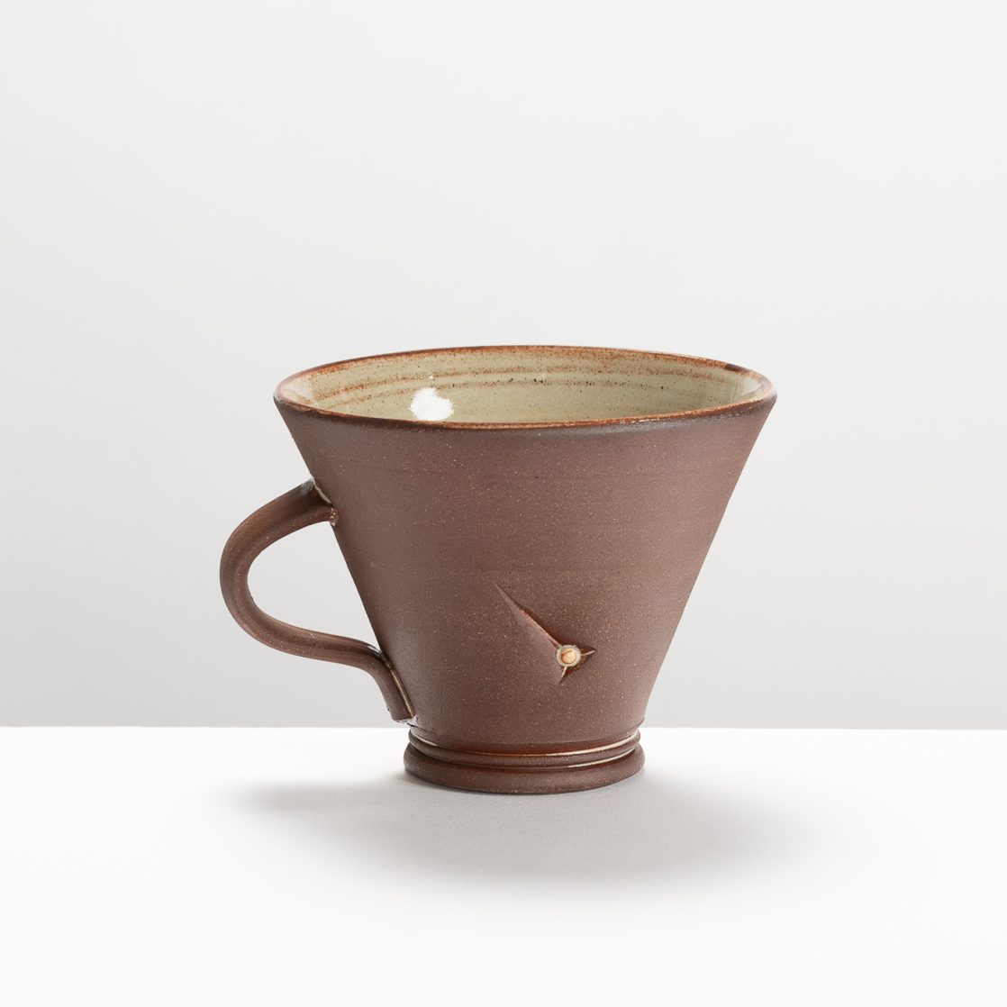 AY299Y399 Tapered Mug