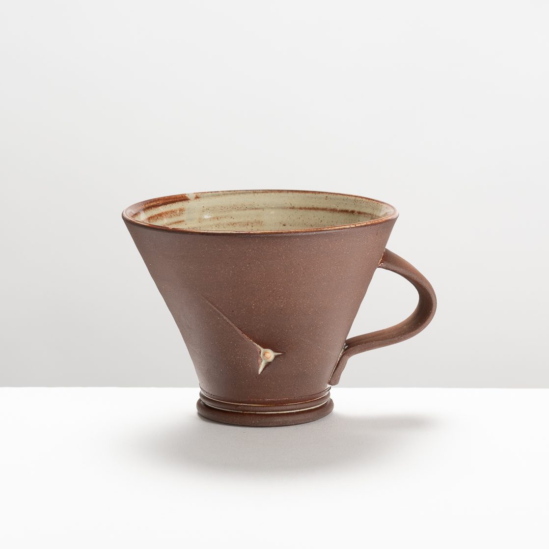 AY299Y401 Tapered Mug