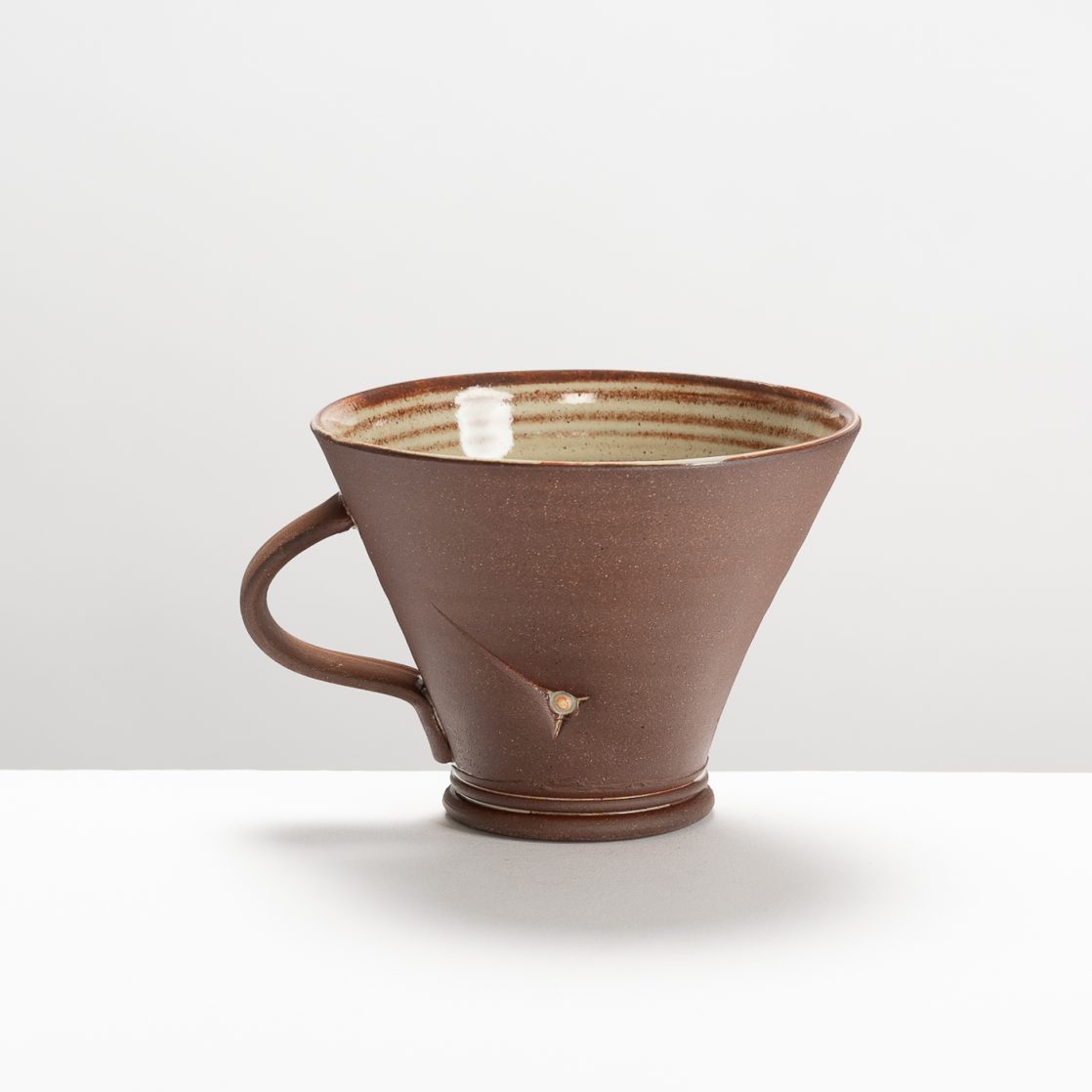 AY299Y401 Tapered Mug