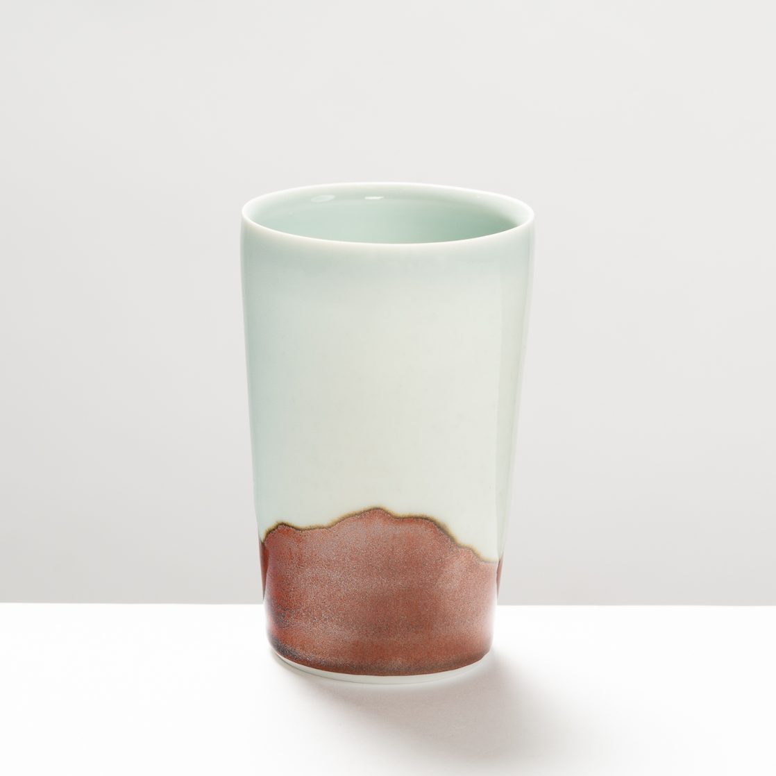 CK233Y1595 Beaker Celadon and Red