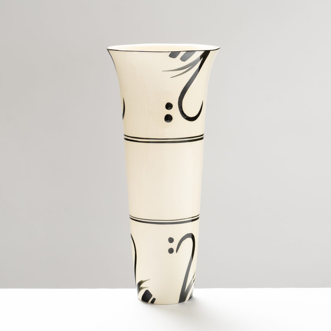 JC119Y2860 Kufic Medium Vase