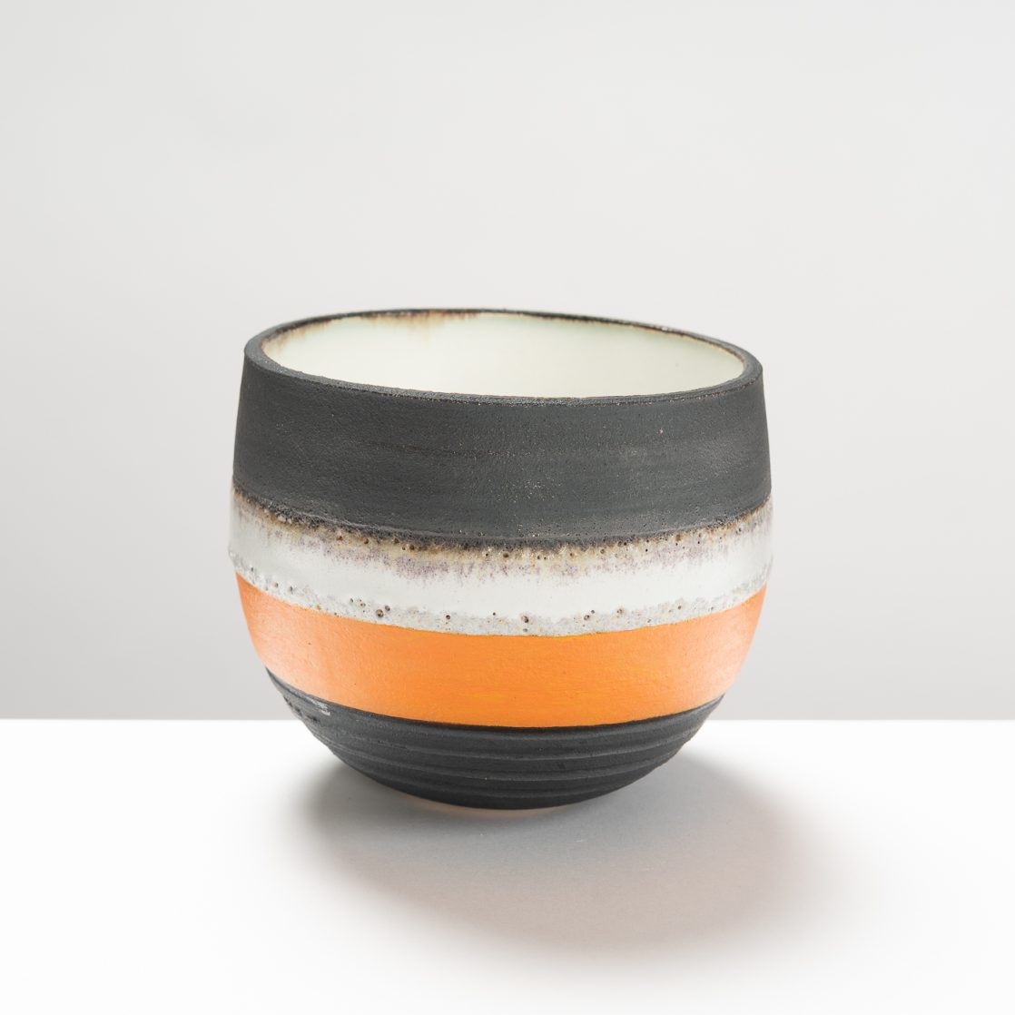 RD422Y220 Black/Orange/White Bowl