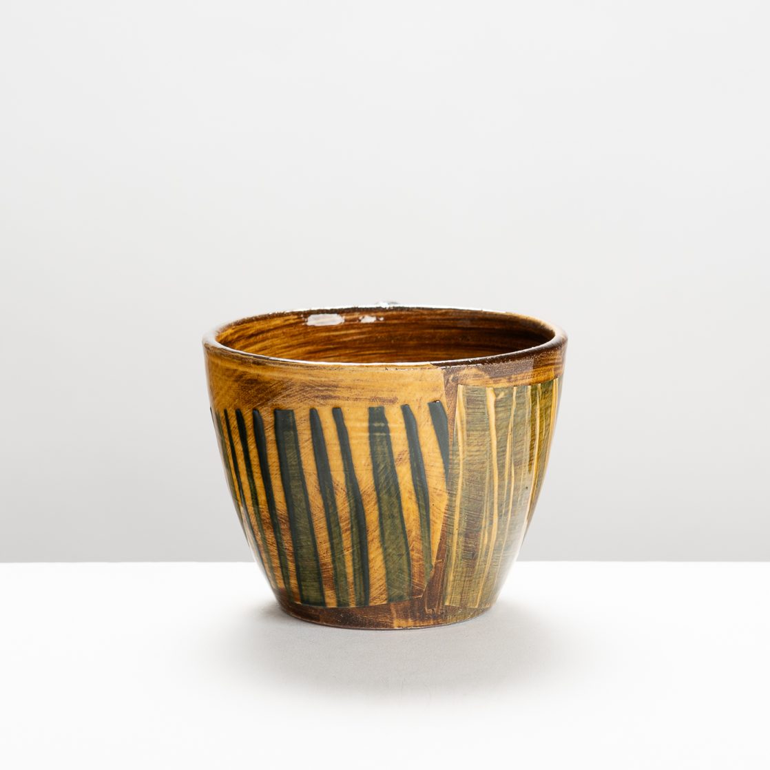 RP56Y1122 Terracotta Cup