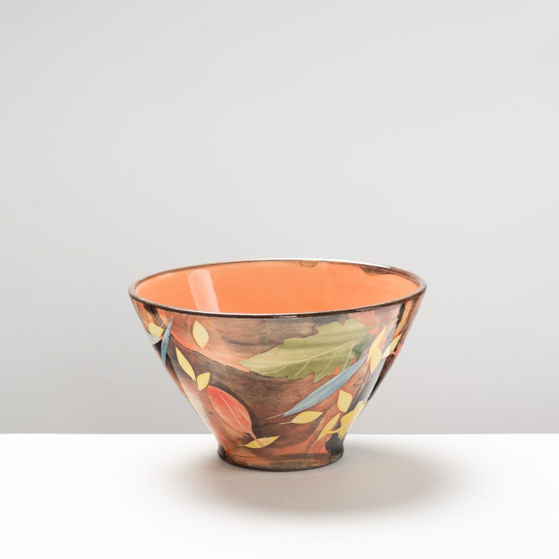 SM242Y973 Small Deep Bowl Red Interior